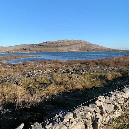 Casa de Férias House In The Burren Clare