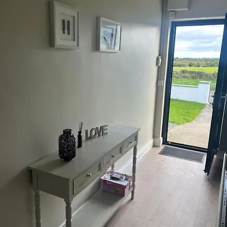 House In The Burren Clare Casa de Férias Droíchead an Chláir